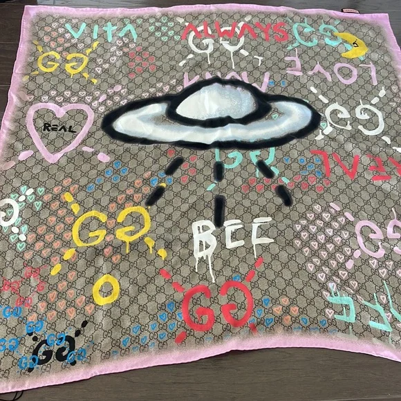 AUTHENTIC- NEW GUCCI SCARF